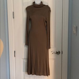 Martine Douvier tan Dress